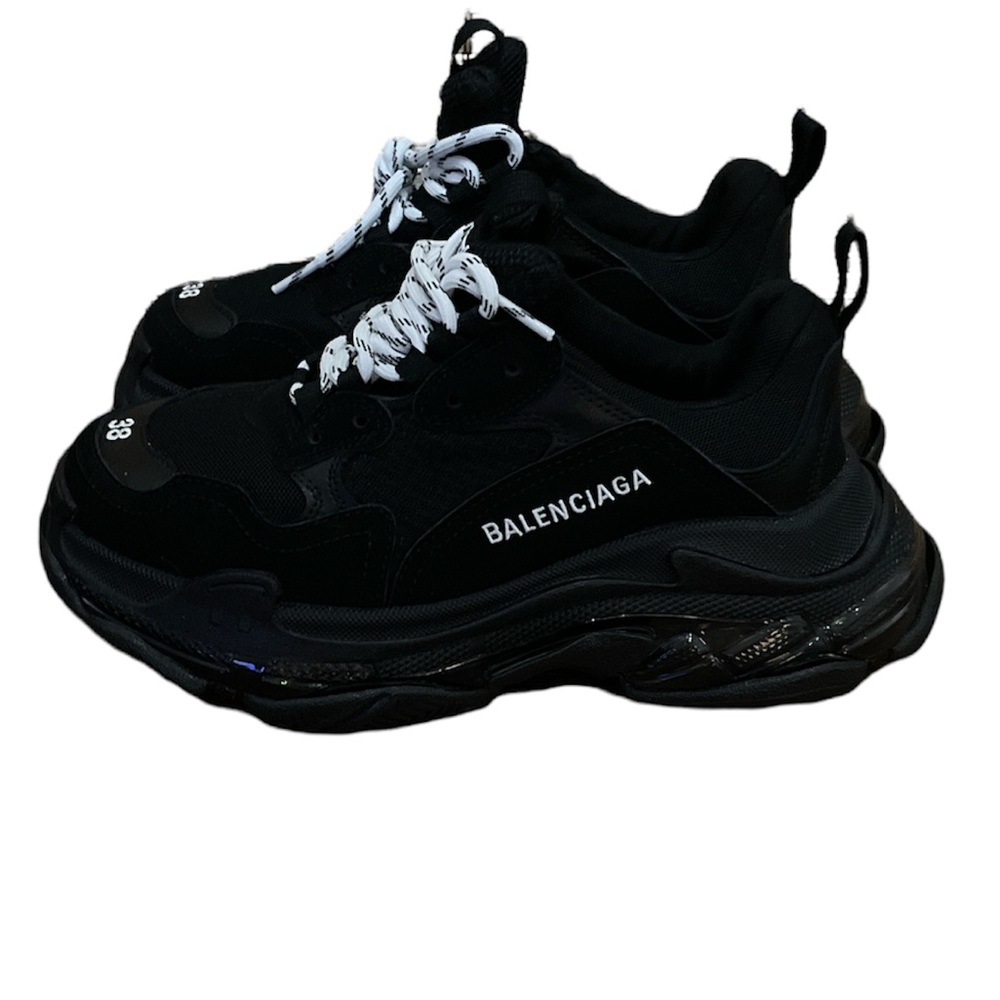 Us size 8 Designer sneakers